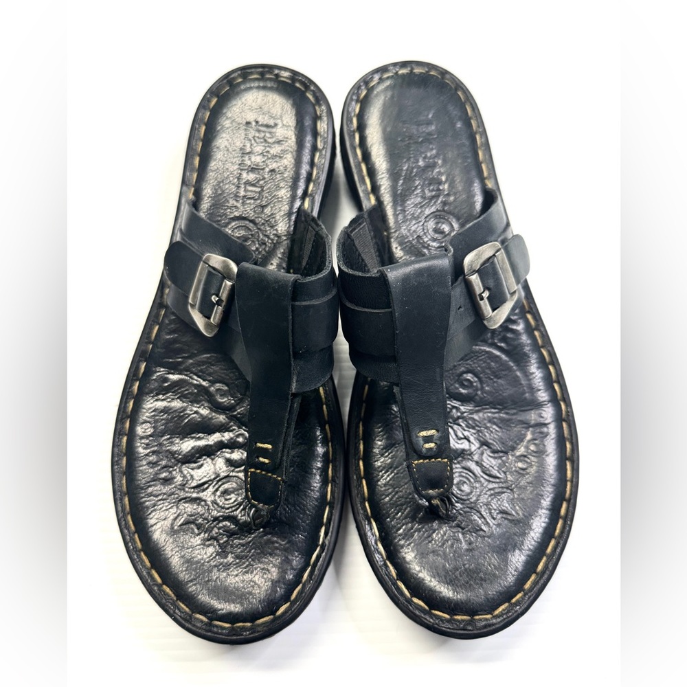 Born Black Leather Thong Sandals with Buckle Size 7.5